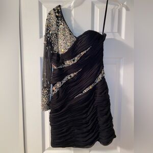 Glamorous Black One-Shoulder Dress with Sparkling Accents